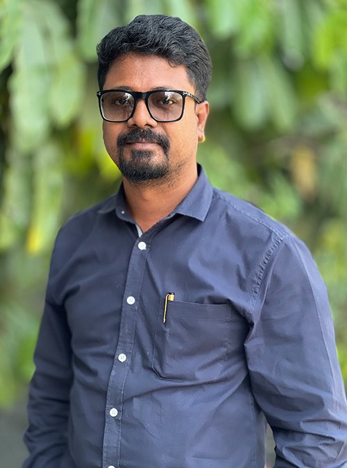 Vinithan V